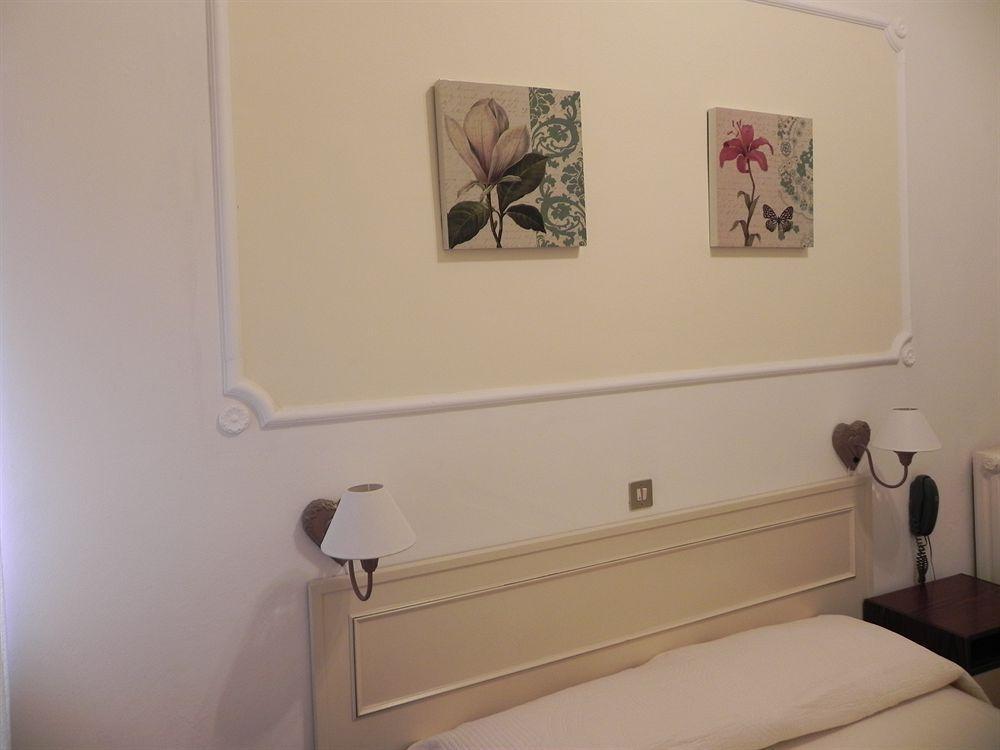 Hotel Ondina Viareggio Luaran gambar