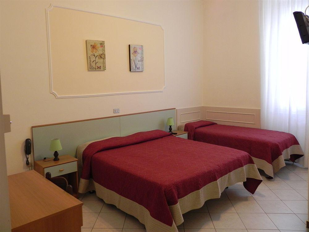 Hotel Ondina Viareggio Luaran gambar