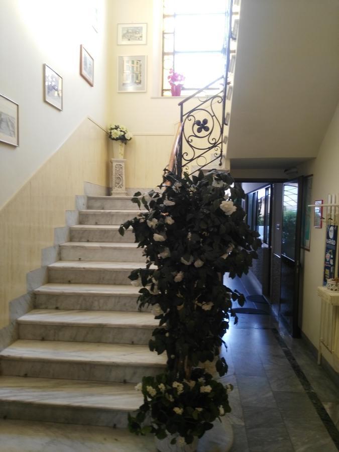 Hotel Ondina Viareggio Luaran gambar
