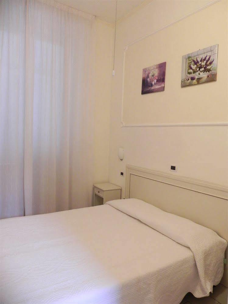 Hotel Ondina Viareggio Luaran gambar
